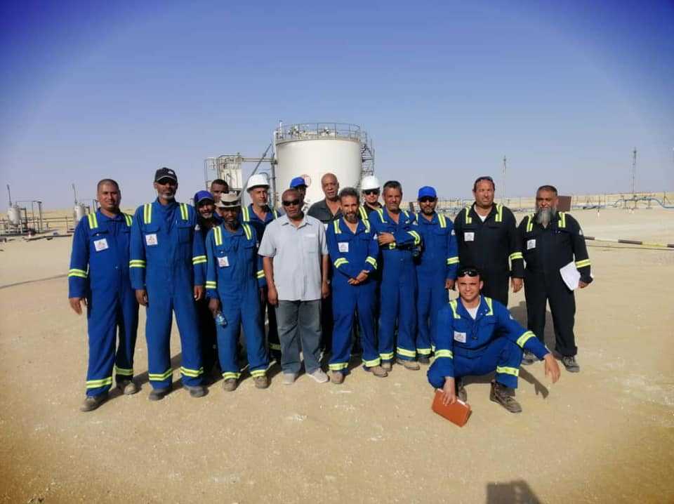 قد تكون صورة لـ ‏‏‏١٠‏ أشخاص‏ و‏أشخاص يقفون‏‏